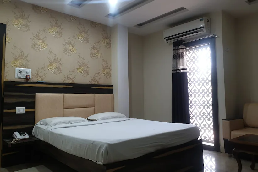 Hotel Surya Rewa | AC Royal